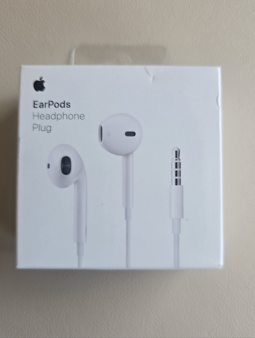 Apple EarPods Headphones Plug In 3mm NEW IN BOX